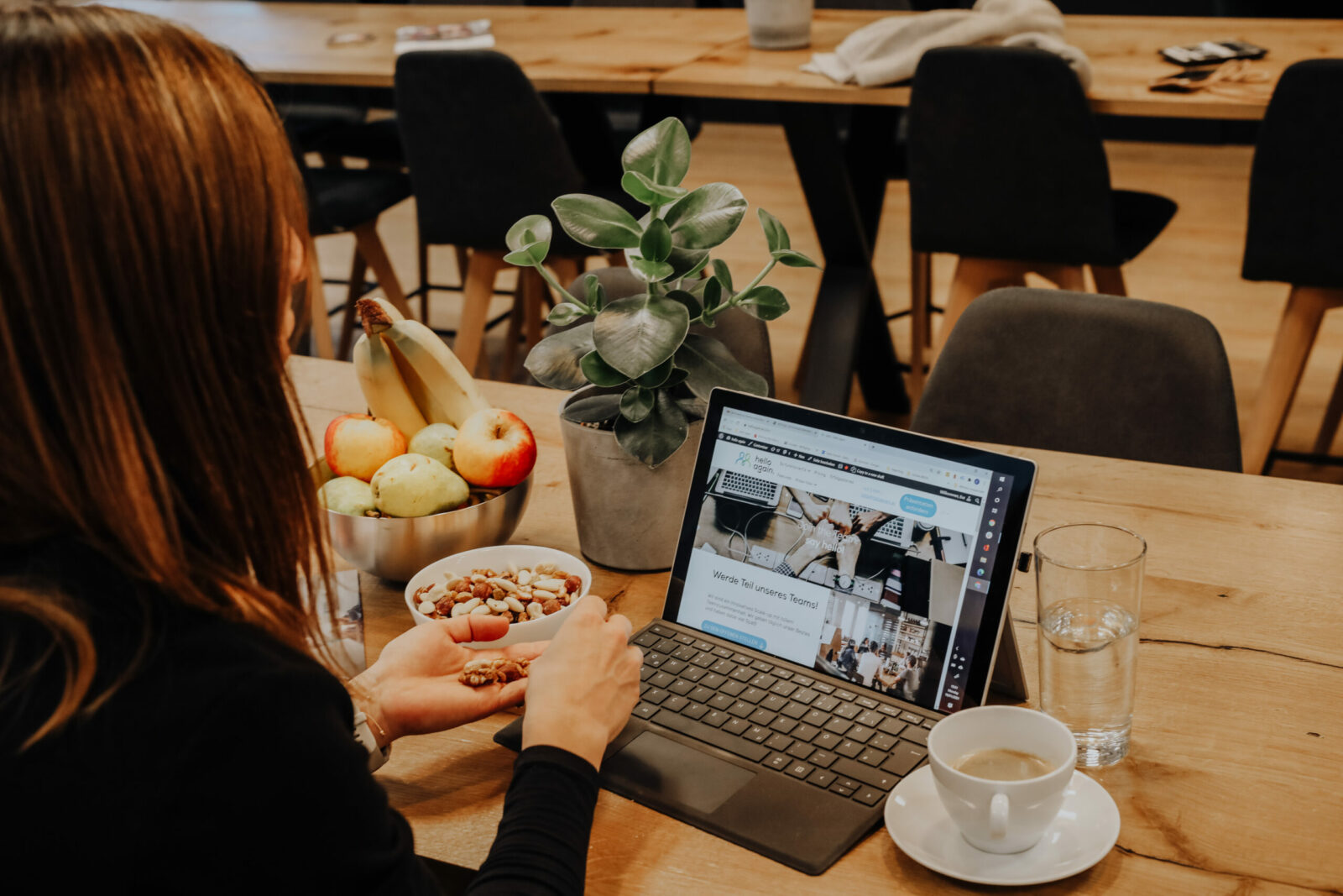 Marketing i budowanie marki Starbucks: Jeszcze więcej pieniędzy dla Starbucks